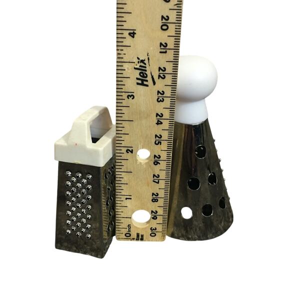 Mini cheese graters set of 2 - Picture 2 of 7